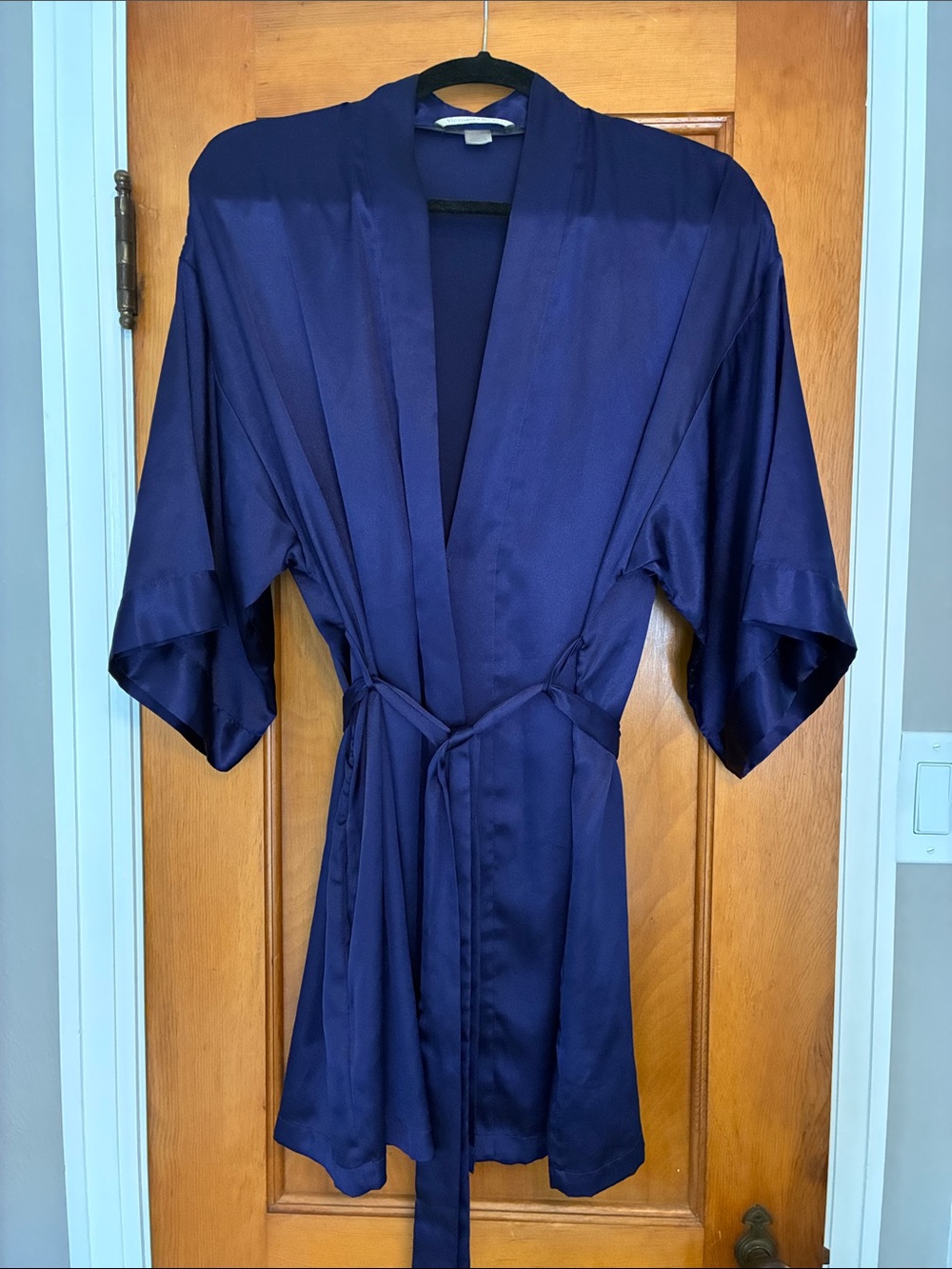 Victoria's Secret Navy Satin Kimono Robe